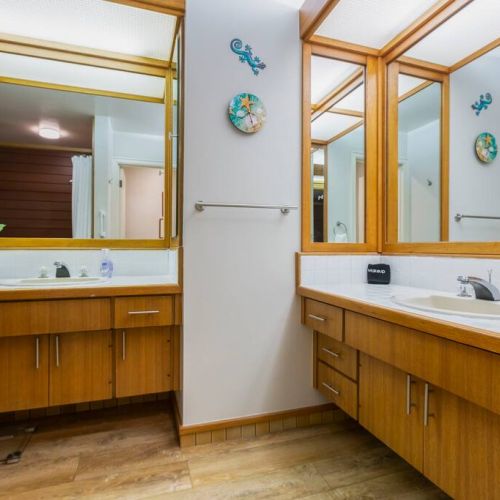 Dual vanity master bathroom