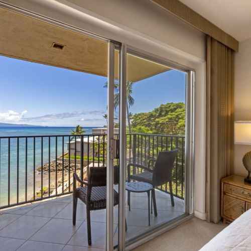 Private lanai access off bedroom