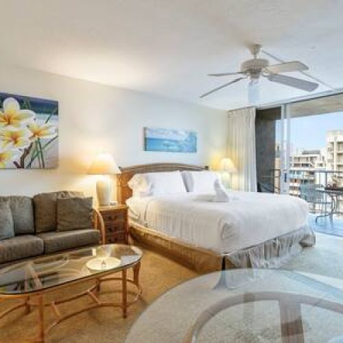 Studio features a King size bed and sofa sleeper to accommodate 3 people