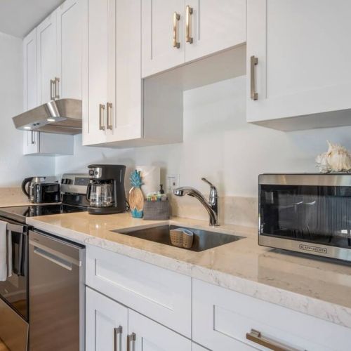 Fully equipped remodeled kitchen