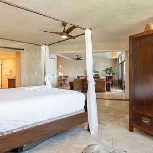 Suite area with storage