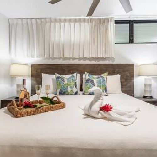 Bedroom features a king size bed in a very comfortable space