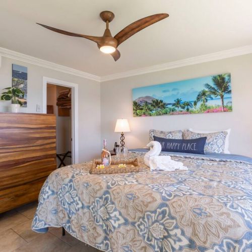 That Stay Aloha aesthetic...