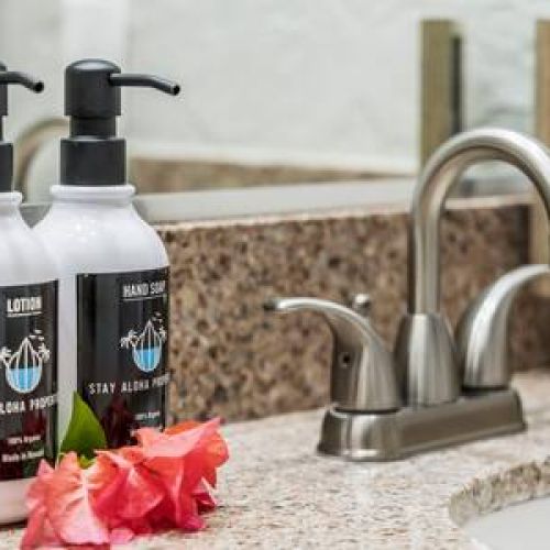 Organic made in Hawaii luxury bath essentials courtesy of Stay Aloha Properties.