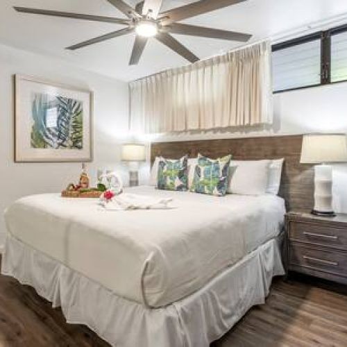 Comfortable bedroom to get a good nights sleep.