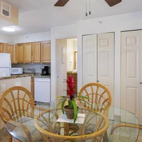 Easy access to dining are from kitchen