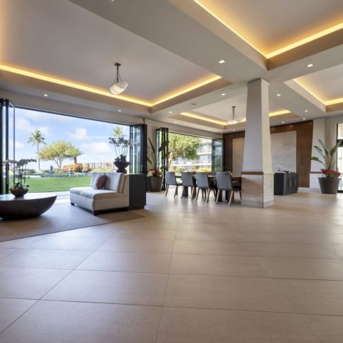 Remodeled lobby that exudes a Hawaiian luxury feel throughout.
