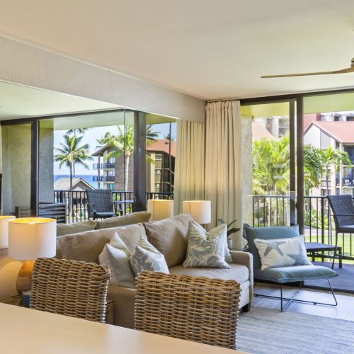 Mirrored wall to always keep an eye on that view