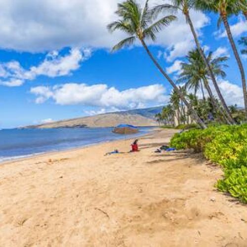 Direct access to Sugar Beach