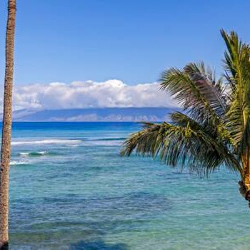 Gorgeous Molokai island and ocean views