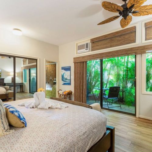 That Stay Aloha Resort aesthetic