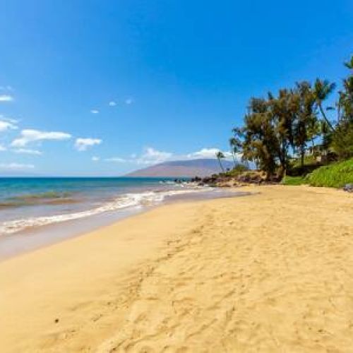 Charley Young Beach, A local and tourist favorite