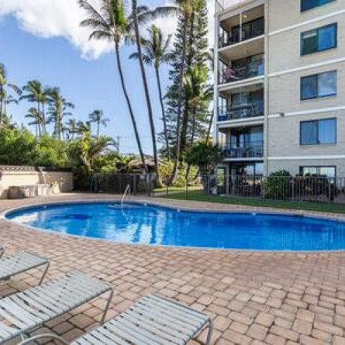 Kihei Beach Resort pool area