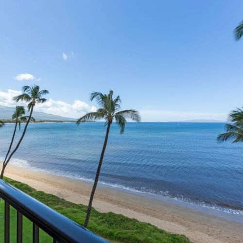 Gorgeous 6 mile beachfront here at Sugar Beach.