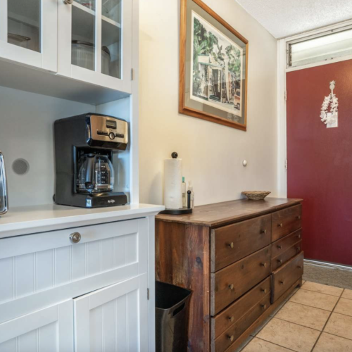 Entry way to the kitchen