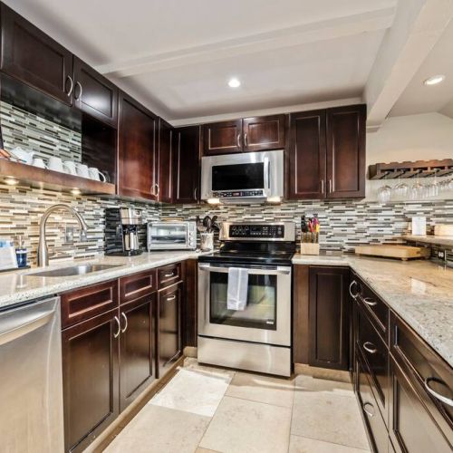 What you see is what you get with this beautiful condo.