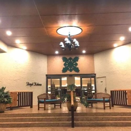 Royal Kahana entrance