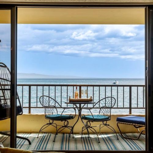 Indoor/Outdoor living at it's best.