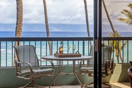 Ocean and surrounding island views from your private lanai