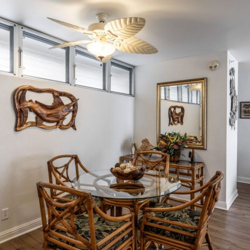 Dining table for 4 people