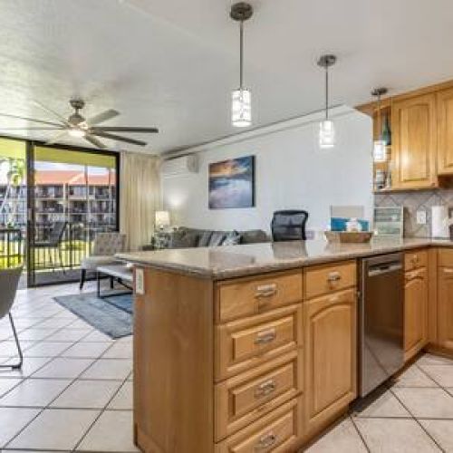 Open floorpan to entertain your company from your kitchen.