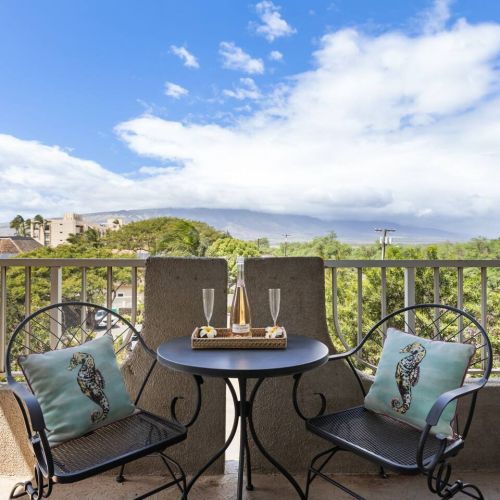 Cheers to your Maui memories