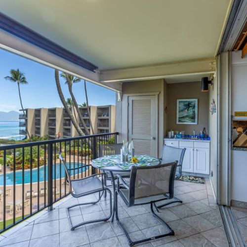 Indoor/Outdoor living at it's best