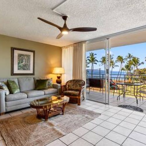 Ocean view from inside Island Surf 402