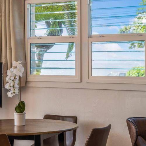 Those brand new windows give beautiful natural light and partial ocean view