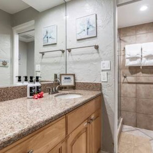 Even the towels are works of art...