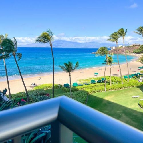 Black Rock ocean views on the world famous Kaanapali Beach.