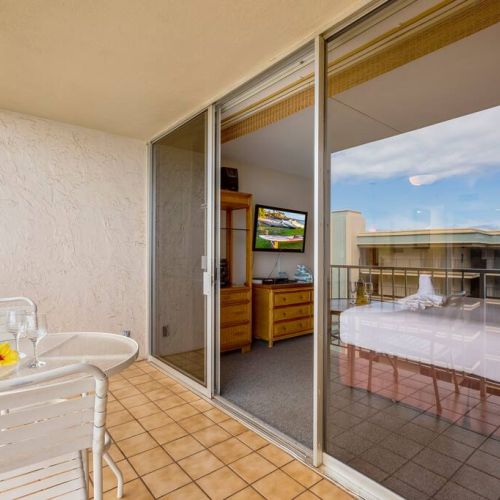 Indoor/Outdoor living at it's best.