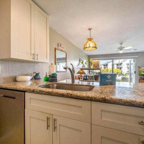 All essentials supplied for you courtesy of Stay Aloha Properties.