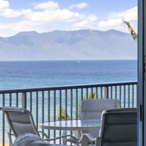 Ocean and Molokai Island Views